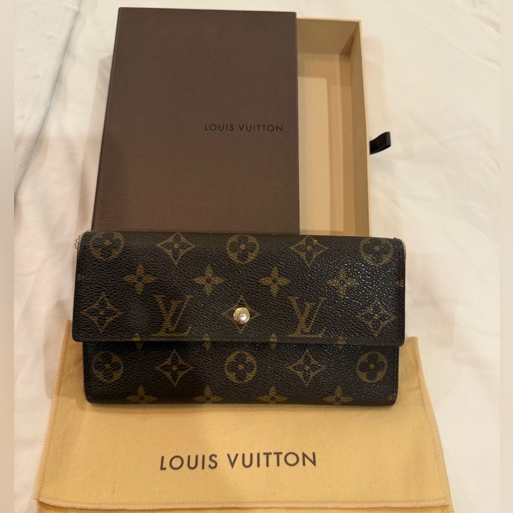 Louis Vuitton Monogram Wallet in Black and Gold